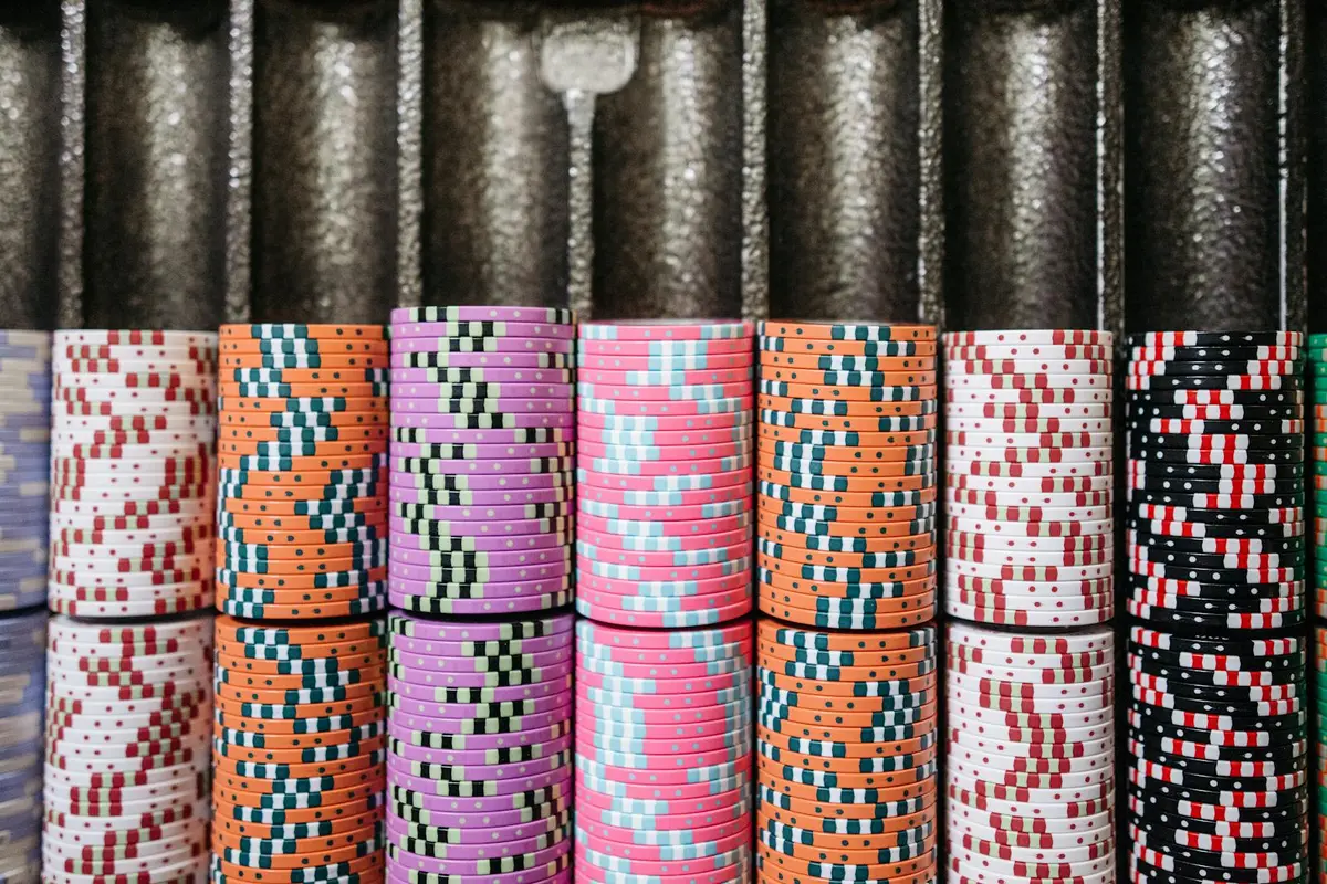 Why ₱2,000 per week is the right starter cap for a Filipino first-timer